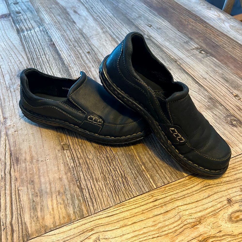 Born Emberh loafers size 8 Black model #B76203